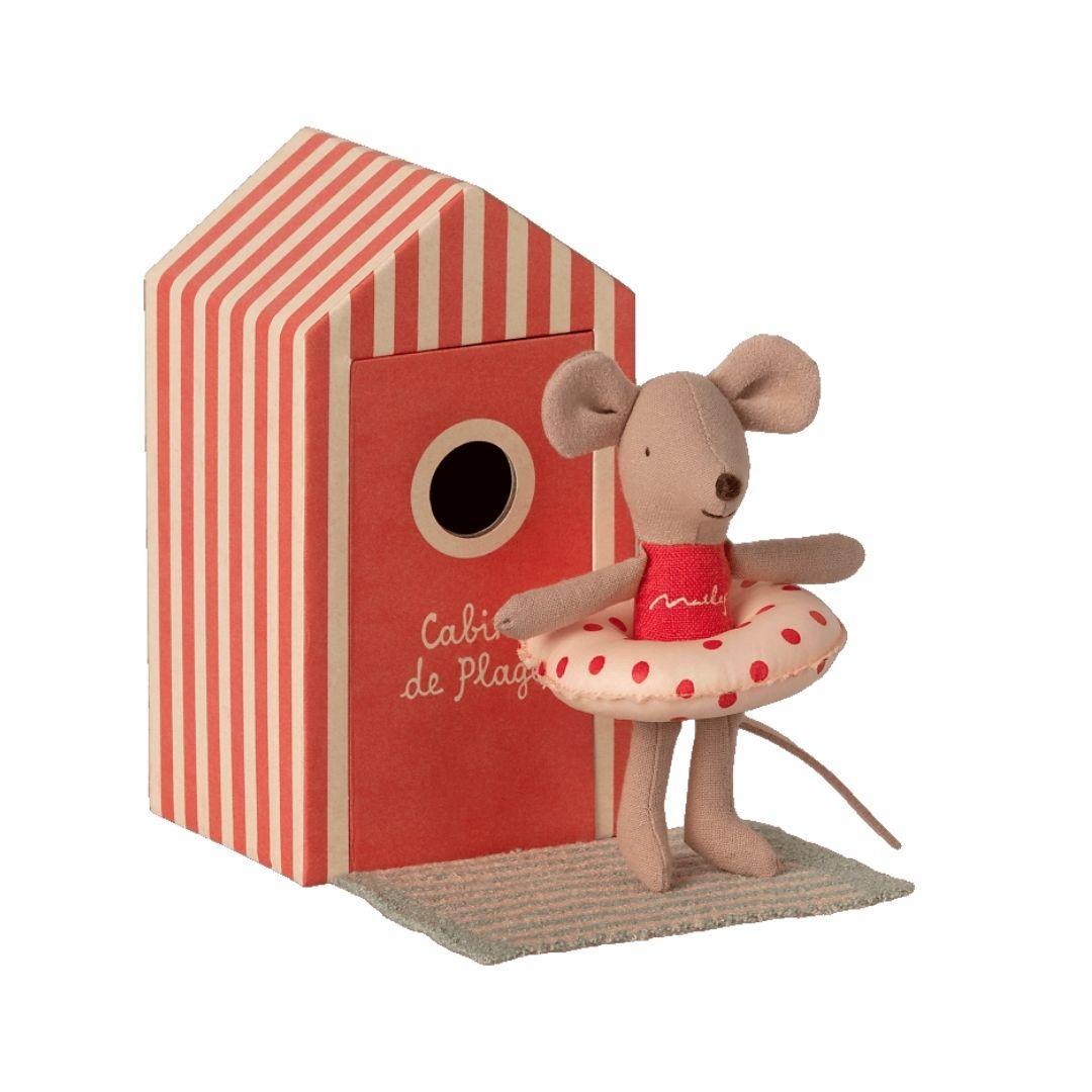 Maileg: Little Sister Mouse in Cabin de Plage
